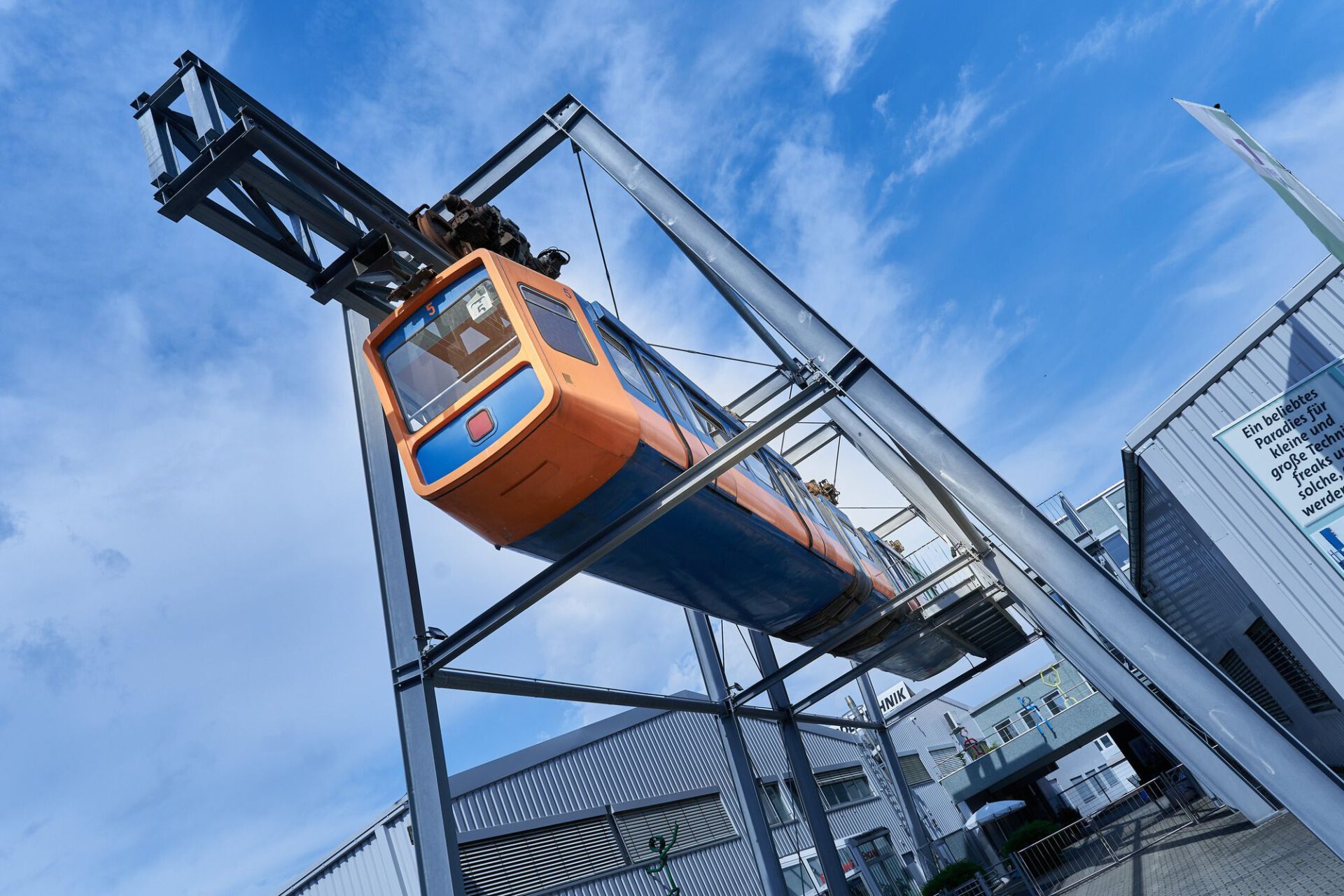 Besucherattraktion Wagen 5 der Wuppertaler Schwebebahn